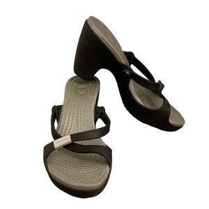 Crocs Women's Rubber Cyprus Open Toe Heeled Sandals Size 8 Black Grey Gray Heels